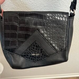 Nine West Women's Black Crossbody Handbag Purse Magnetic Closure & Zipper Pocket